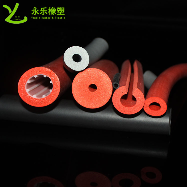 硅膠發(fā)泡管，耐高溫發(fā)泡硅膠管，保溫發(fā)泡硅膠管